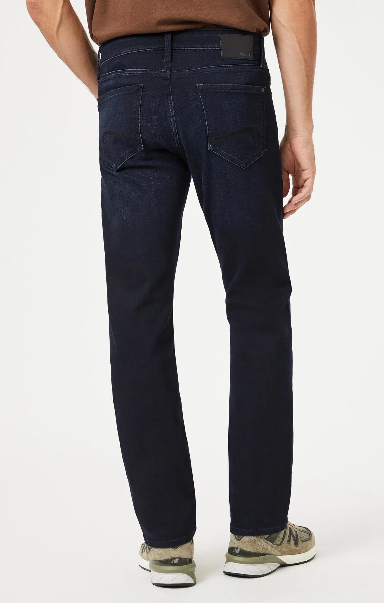 MATT RELAXED STRAIGHT LEG IN DARK INDIGO WILLIAMSBURG