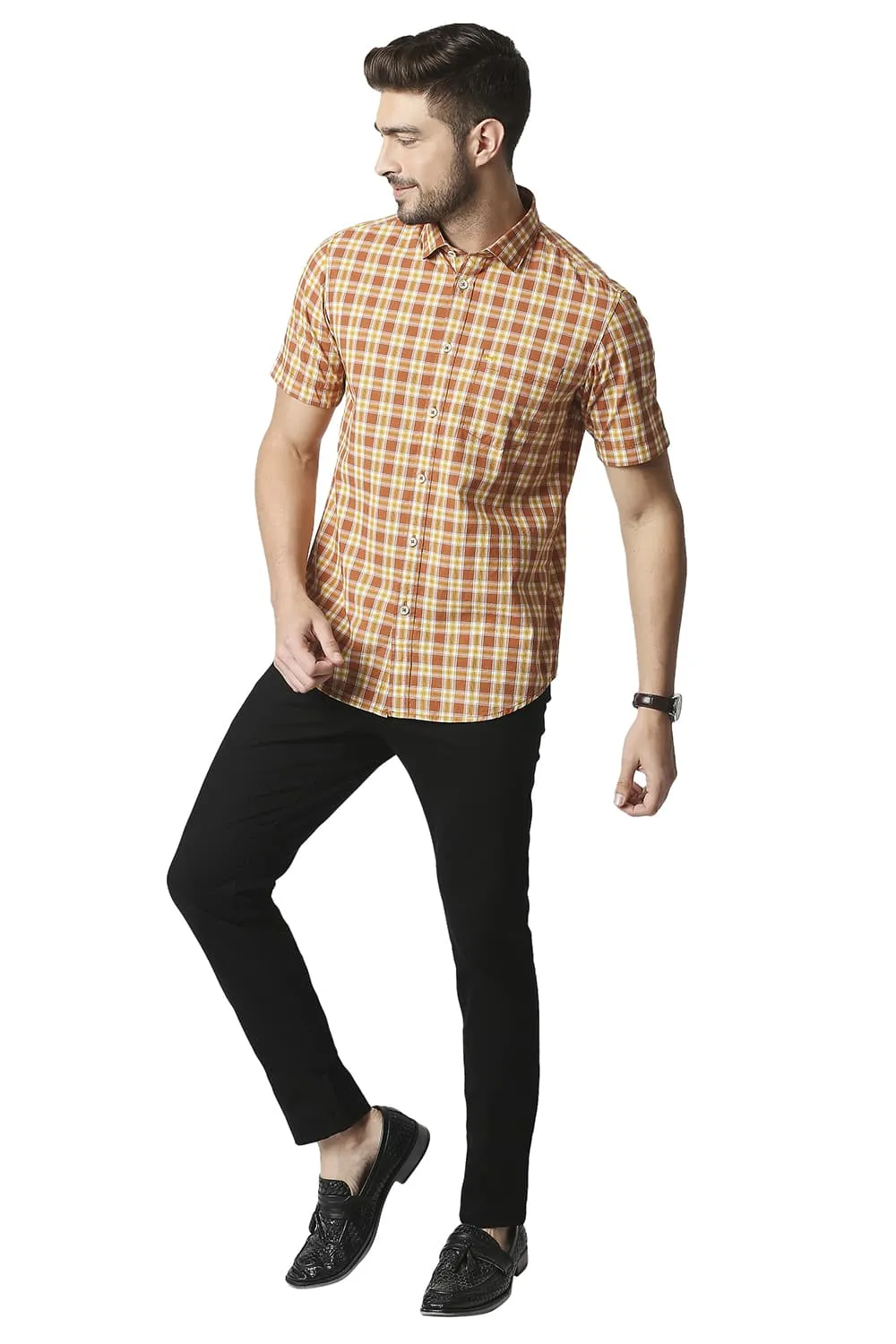 Slim Fit Checks Halfsleeves Shirt